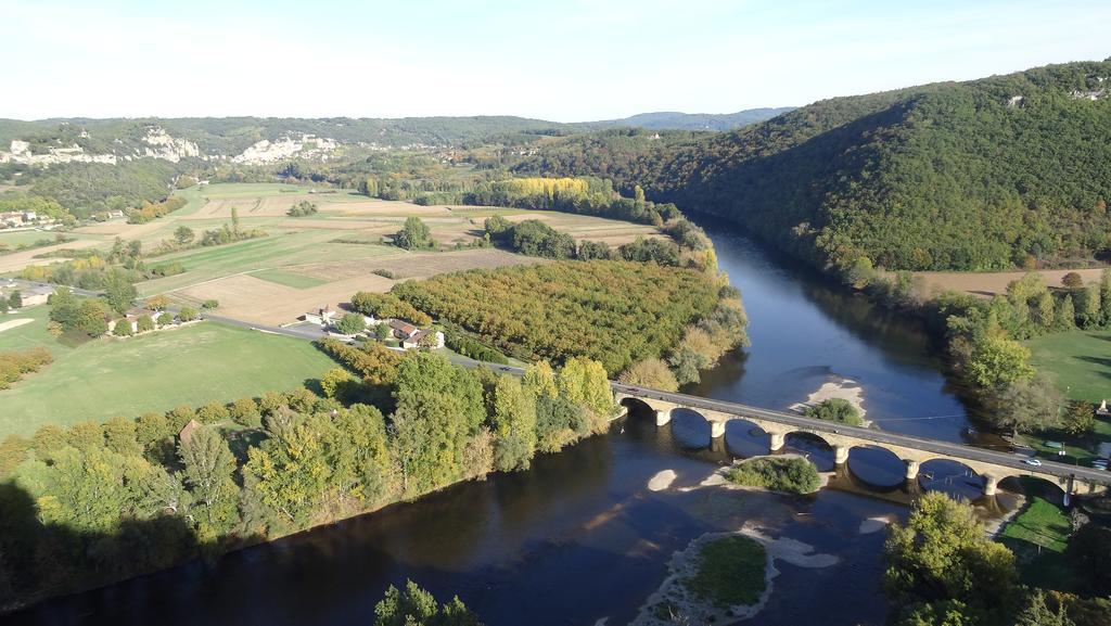 Au Pied du CHÂTEAU - Baignade, canoë, piste cyclable à proximité Castelnaud La Chapelle Exterior foto