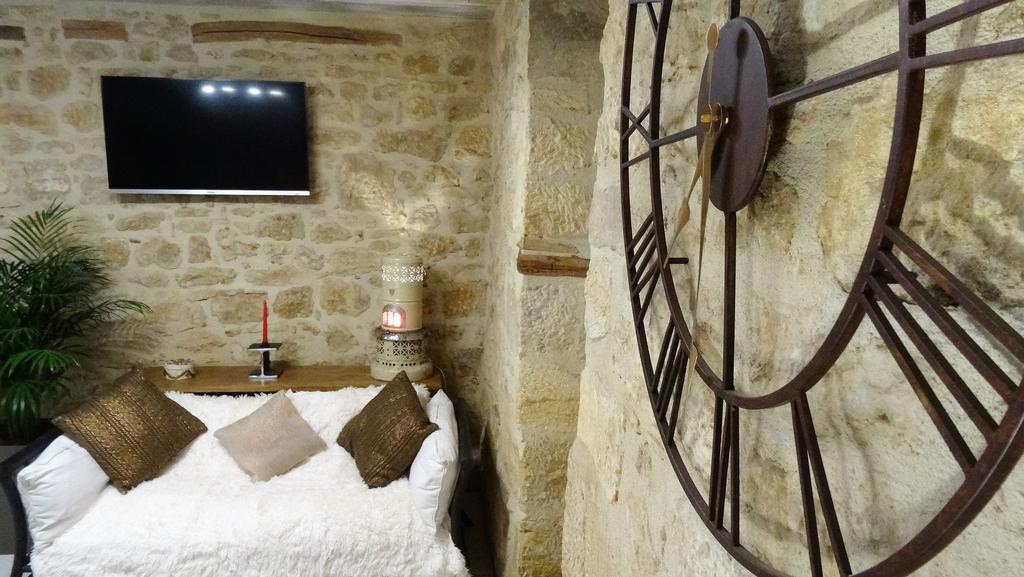 Au Pied du CHÂTEAU - Baignade, canoë, piste cyclable à proximité Castelnaud La Chapelle Exterior foto