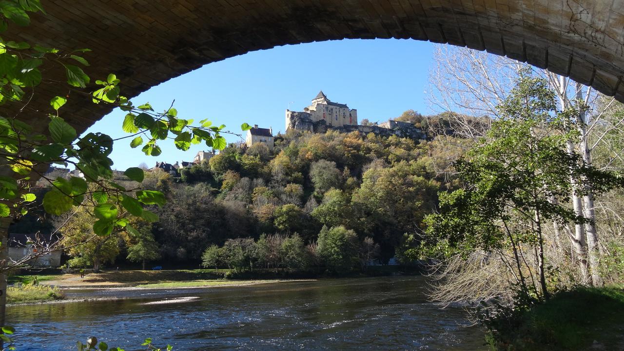 Au Pied du CHÂTEAU - Baignade, canoë, piste cyclable à proximité Castelnaud La Chapelle Exterior foto